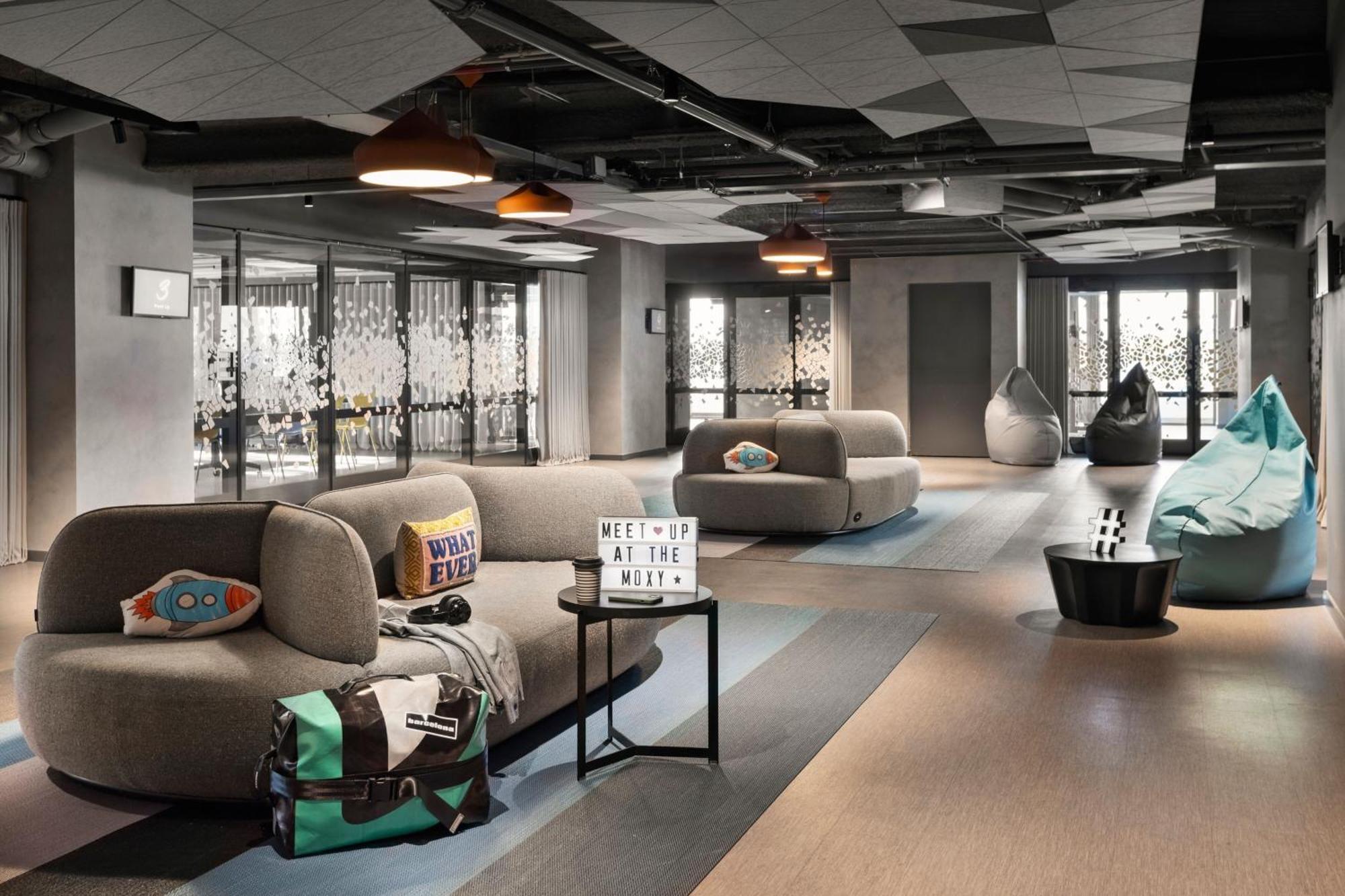 Moxy Hotell
