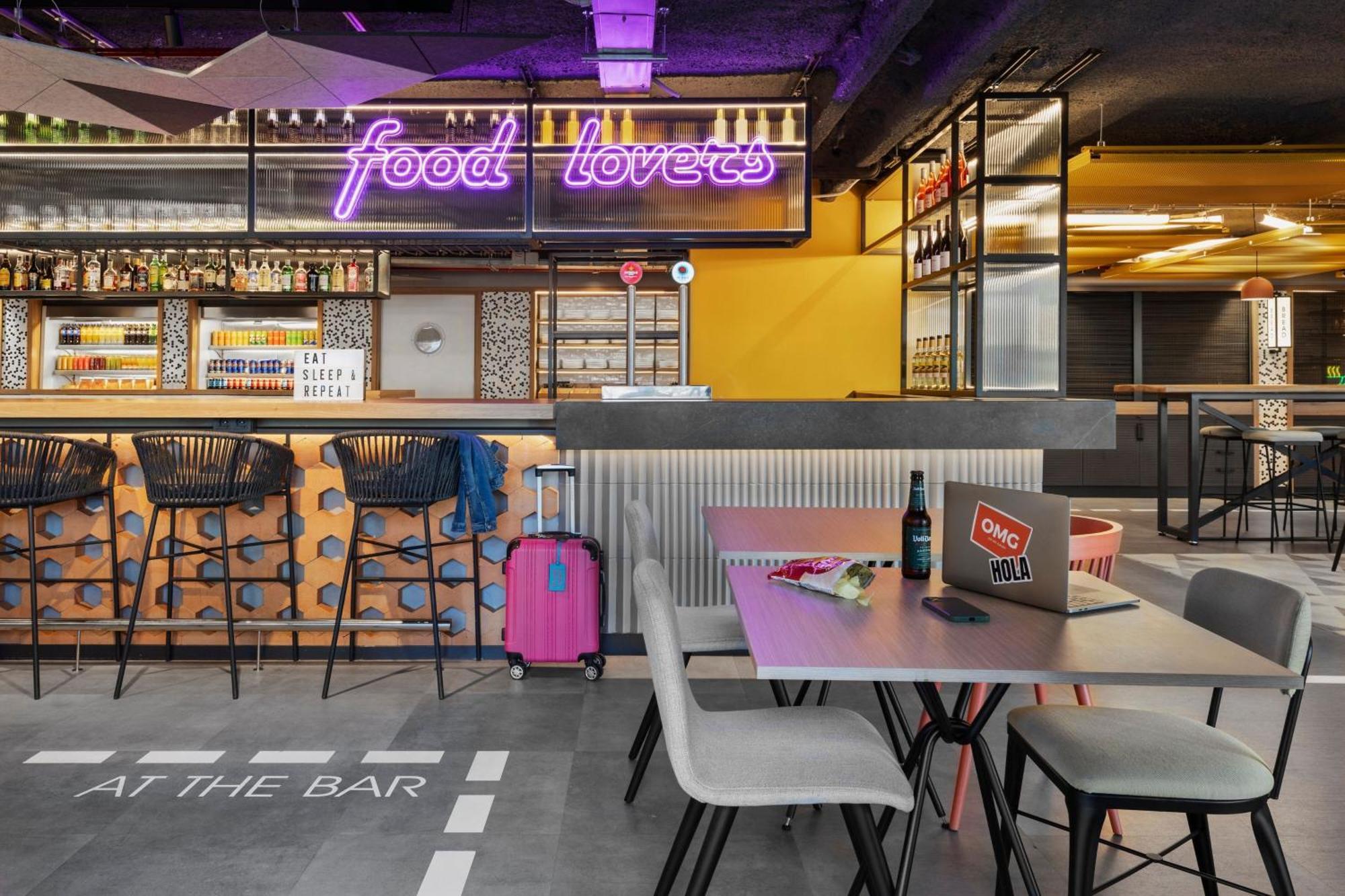 Moxy Hotel 4*